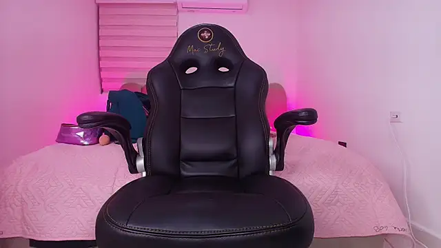 abbyrouss  online show from November 22, 3:42 am