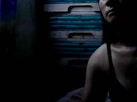 yoursPinayMama1682 online show from October 9, 10:36 pm