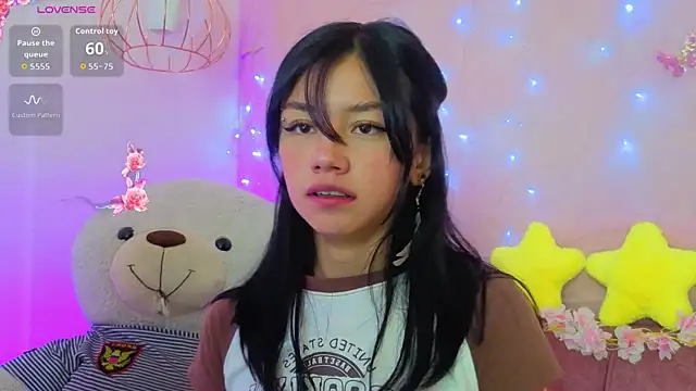 april bennett online show from April 22, 1:19 pm