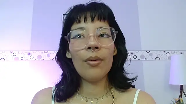 Snapshot of FresaAnix chatting on October 8, 8:35 pm FresaAnix online show from October 8, 8:35 pm