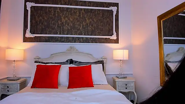 SharonBonet online show from October 23, 11:38 am