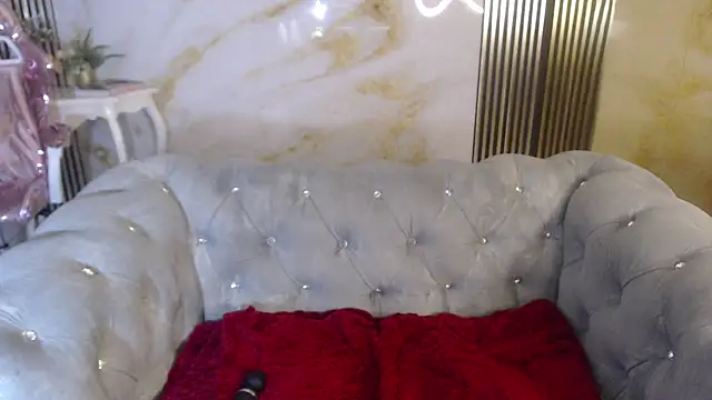 catalina5 s online show from March 31, 3:50 am