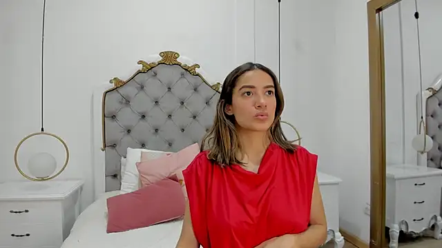 Skylerwhite02 online show from April 8, 3:30 am