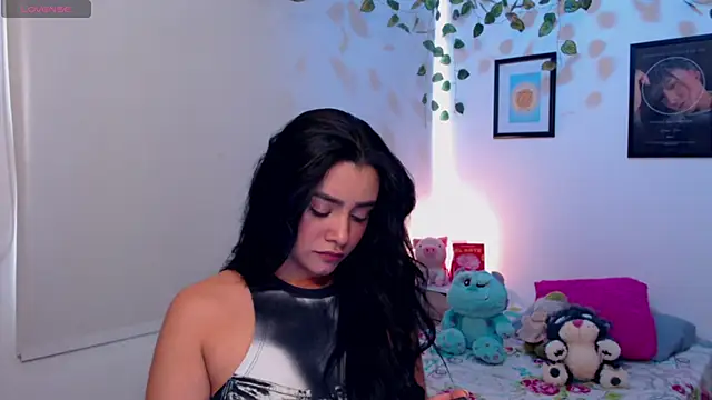 Snapshot of MarilynWhite_ chatting on October 14, 5:59 pm MarilynWhite online show from October 14, 5:59 pm