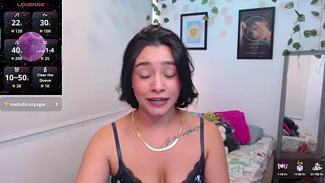 Snapshot of MarilynWhite_ chatting on October 15, 10:23 pm MarilynWhite online show from October 15, 10:23 pm