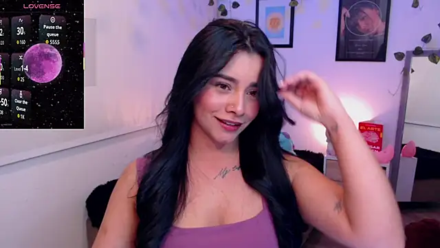 Snapshot of MarilynWhite_ chatting on October 21, 3:10 am MarilynWhite online show from October 21, 3:10 am