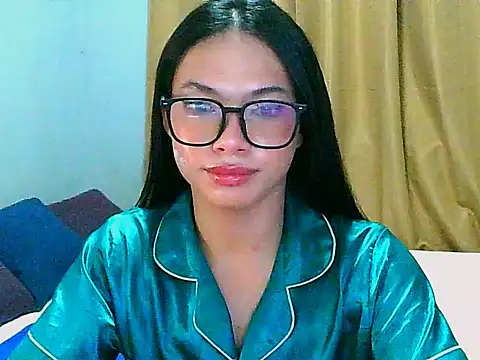 Snapshot of zowi_cock2946 chatting on October 6, 1:17 pm zowi cock2946 online show from October 6, 1:17 pm