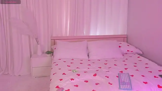 Susan Mimi online show from November 28, 5:21 am