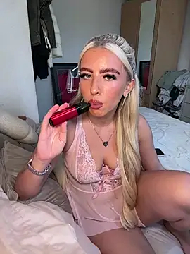 BlondeBetty online show from March 26, 3:14 pm