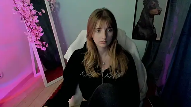 NeyliDream online show from December 19, 1:47 pm