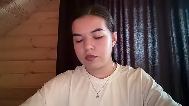 Snapshot of Miriva chatting on July 17, 10:19 am Miriva online show from July 17, 10:19 am