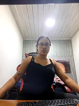 susan mooree online show from December 2, 9:06 pm