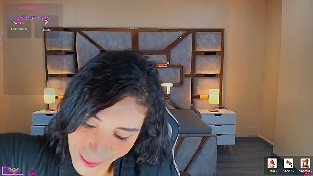 ANABELL BROWN online show from April 20, 1:14 pm