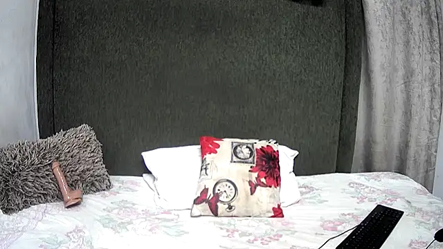 pinkyxbarbie2 online show from December 18, 8:57 pm