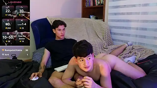 tightncuteass online show from May 16, 1:19 am
