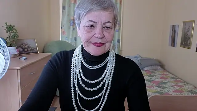 Freya Fable online show from October 14, 8:28 am