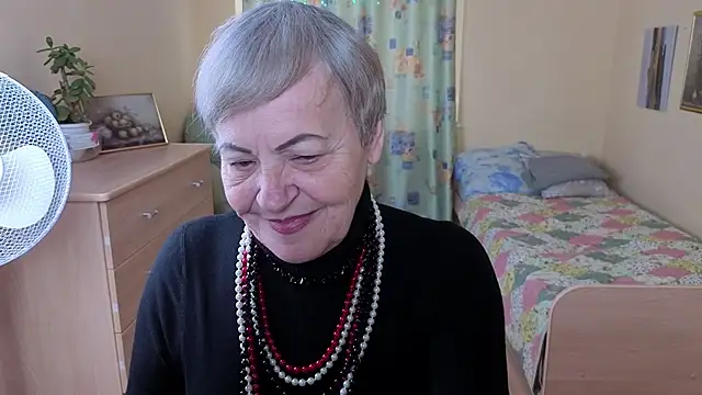 Freya Fable online show from October 15, 9:12 am