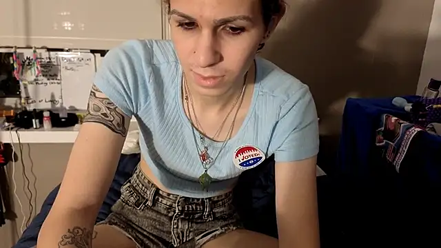 cuddlyavenue online show from November 5, 2:06 am