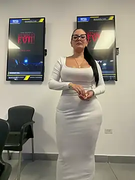 GabyMejiaa online show from May 9, 2:24 am