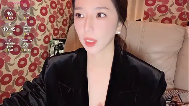 miss-lin online show from October 21, 12:42 pm