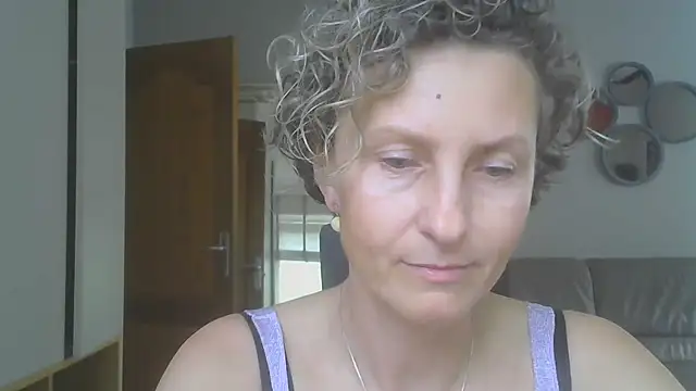 Sylira online show from July 26, 1:19 pm