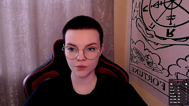 KrisNeal online show from February 24, 9:41 am