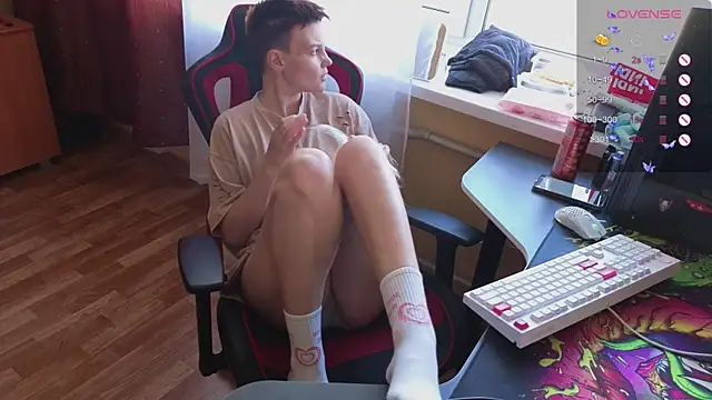 KrisNeal online show from September 16, 9:06 am