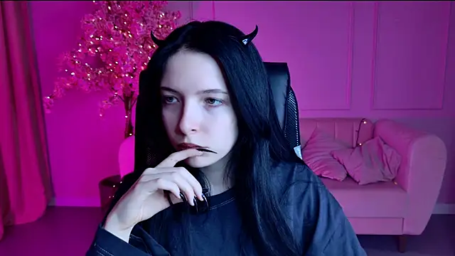 JulsMumi online show from October 14, 9:34 am