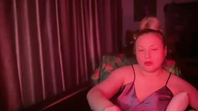 BikiHellena online show from July 30, 4:13 am