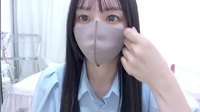  Mia land  online show from July 19, 1:35 pm