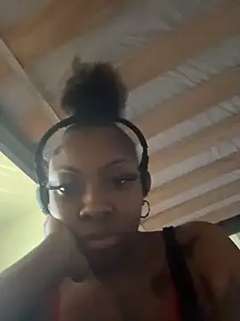 Cocochanel4567 online show from June 27, 1:39 am