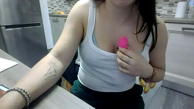 Camaleontica online show from November 16, 11:49 pm