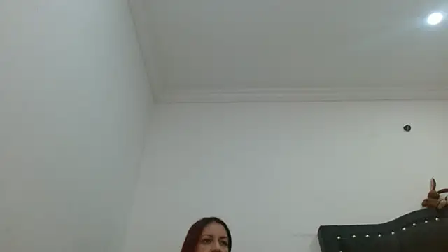 Snapshot of helenn653342 chatting on September 26, 7:44 pm helenn653342 online show from September 26, 7:44 pm