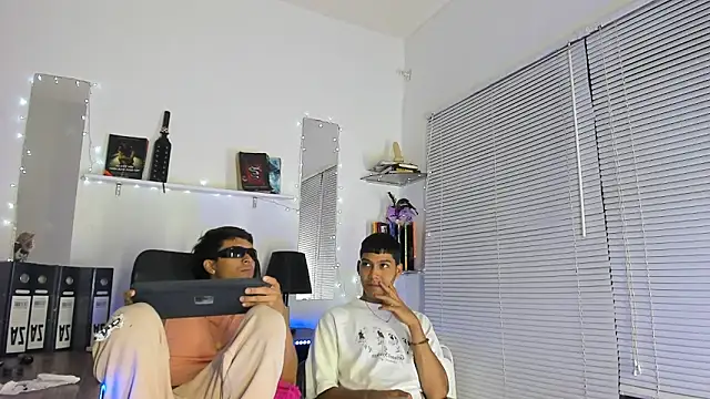 xxKamadevaxx online show from March 3, 1:06 pm