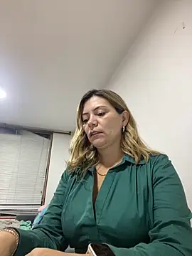 Snapshot of pamelaqenn_2 chatting on September 27, 12:40 am pamelaqenn 2 online show from September 27, 12:40 am