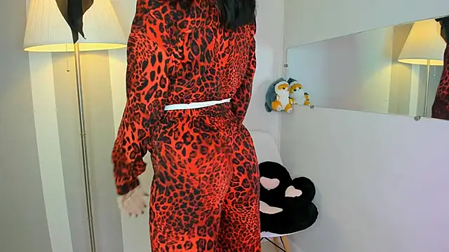 Molllysdays online show from December 2, 5:37 pm