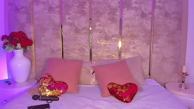 AishaValcazar online show from February 19, 9:02 pm