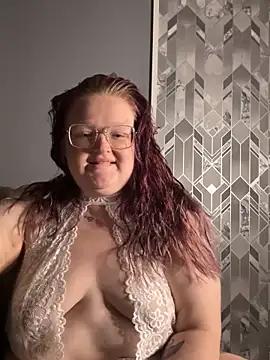 Snapshot of AmberBliss-X chatting on October 4, 7:18 pm AmberBliss-X online show from October 4, 7:18 pm