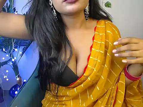 Snapshot of Naughtyy_stripgirl chatting on October 16, 8:55 pm Naughtyy stripgirl online show from October 16, 8:55 pm