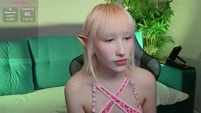 evlica online show from March 7, 3:08 pm