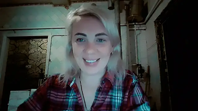 EmmaCat  online show from February 16, 12:49 pm