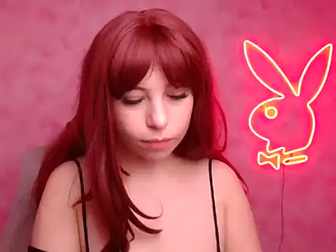 Alice Gotica online show from November 29, 2:10 pm