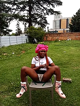 BlondieBitch online show from November 27, 6:27 am