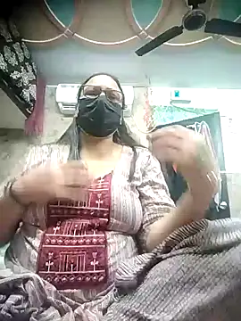 thehotlady online show from September 25, 7:34 pm