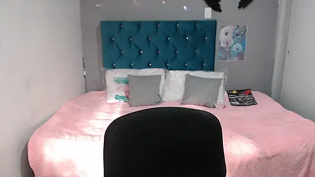 mia sexgirl online show from July 24, 12:25 pm