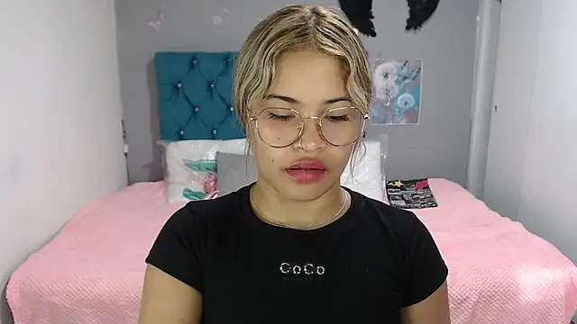 mia sexgirl online show from July 23, 12:24 pm