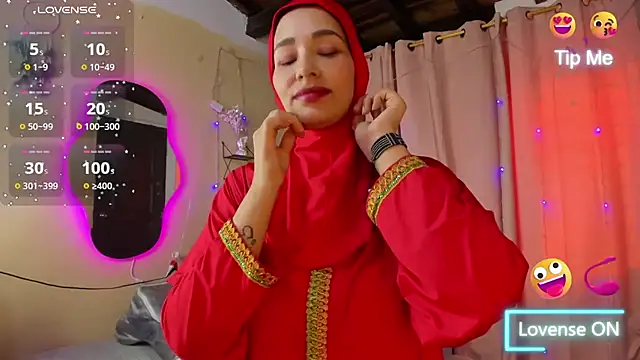 Snapshot of ShanaJamil chatting on September 17, 12:14 pm ShanaJamil online show from September 17, 12:14 pm