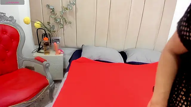 paultte online show from April 10, 1:39 pm