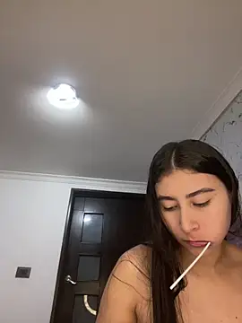 Isabella Montoya online show from November 20, 7:59 pm