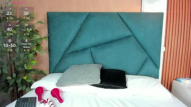 VictoriaHarriss online show from December 2, 12:40 pm